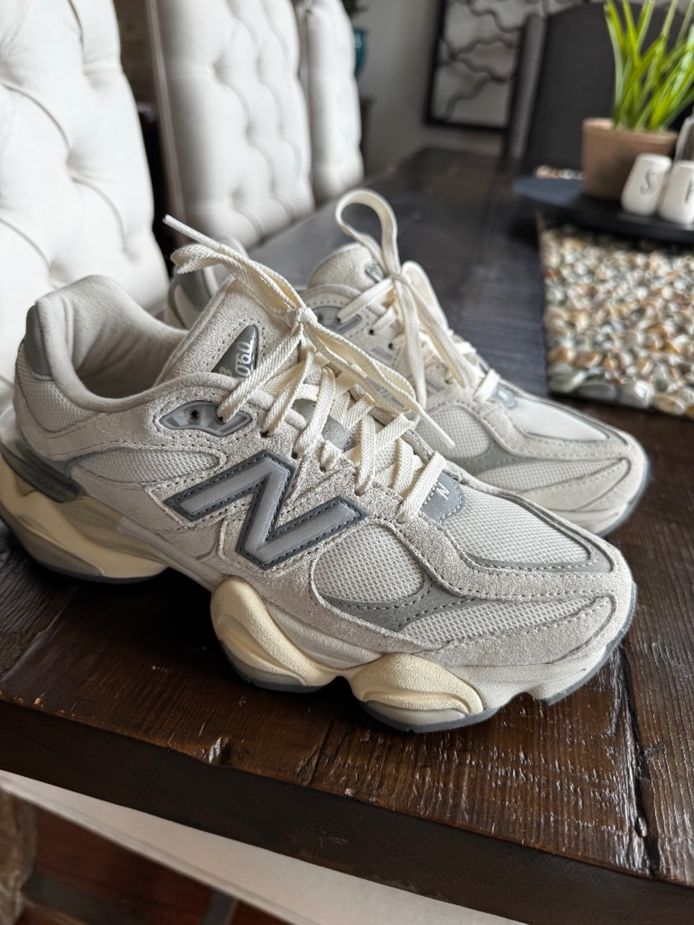 New Balance 9060